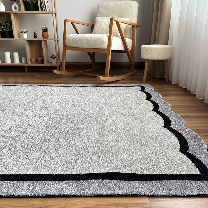 Untitled-2_0001_IMG_3934 2.webp